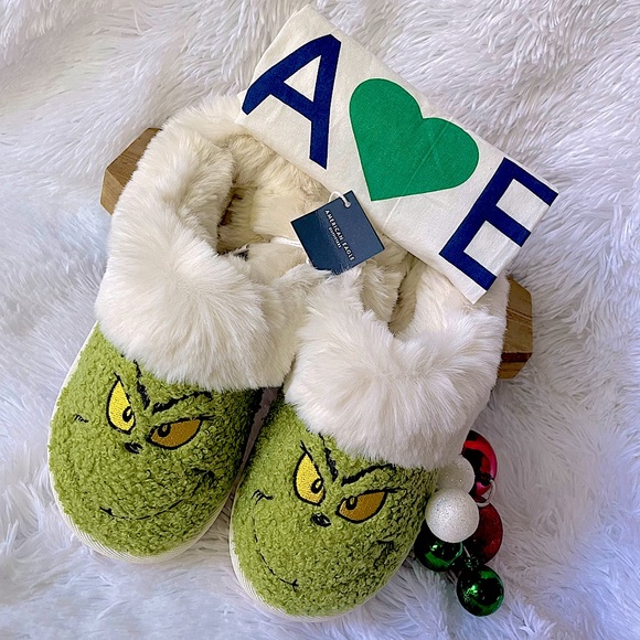 American Eagle Outfitters Shoes - Grinch Slippers American Eagle Outfitters